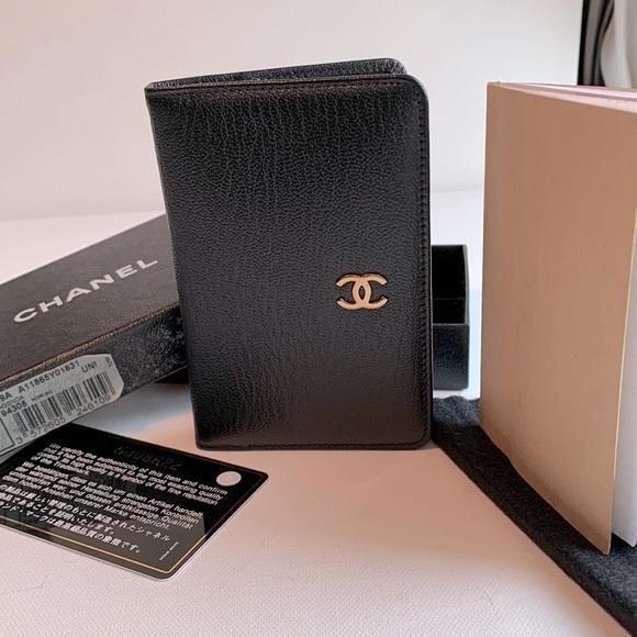 CHANEL Black Leather Agenda or Credit Card Case w/ Gold CC Logo New w/ Tags 🖤 - Picture 16 of 16